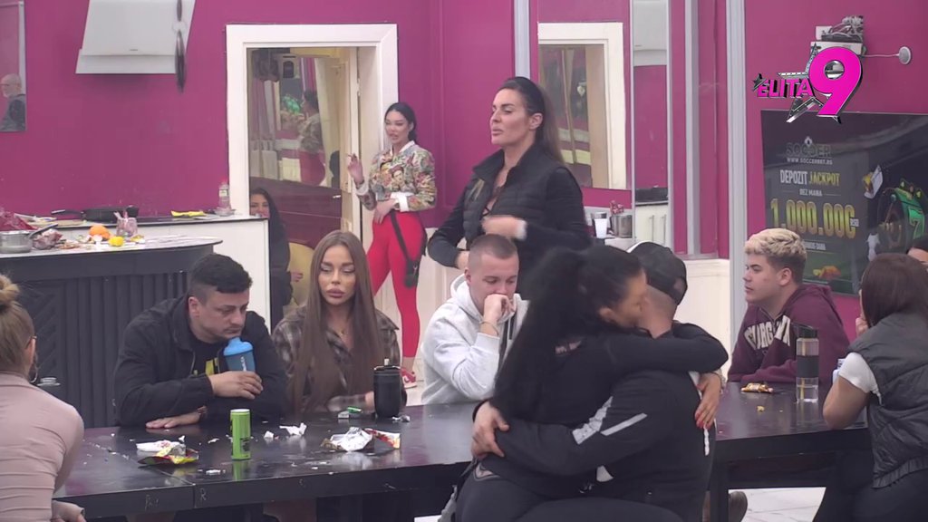 ŠOK! Asmin spreman da okrene leđa porodici zbog Maje, Durdžićima neće biti dobro zbog njegovog odgovora! (VIDEO)