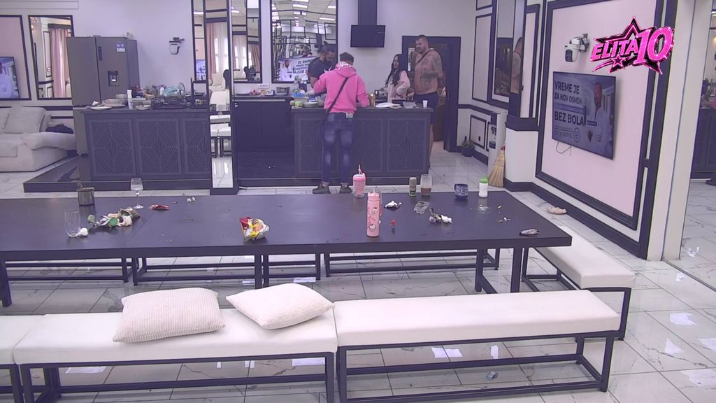 Nemoj sad Gastoza da ti zovem: Mali Velja nije ni stigao da se razbudi, zbog Janjuša mu pao mrak na oči! (VIDEO)
