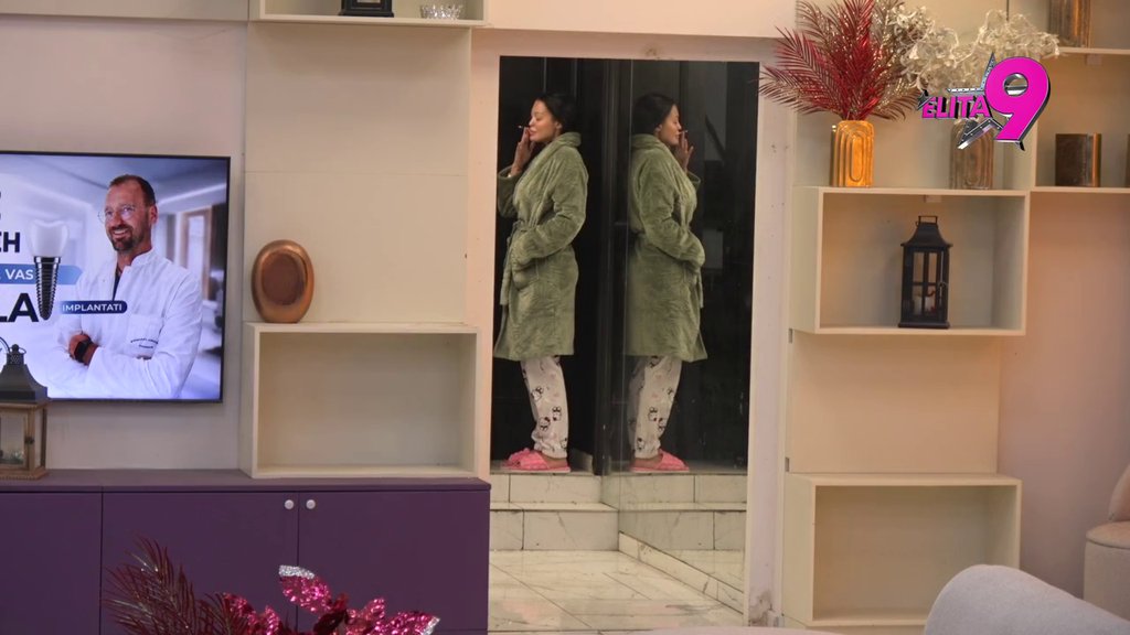 Drama u najavi! Asmin ni ovaj put ne izostvlja da spomene Maji svoje burne ljubavne dogodovštine, ona šizi: Kako se uvek uhvatim... (VIDEO)