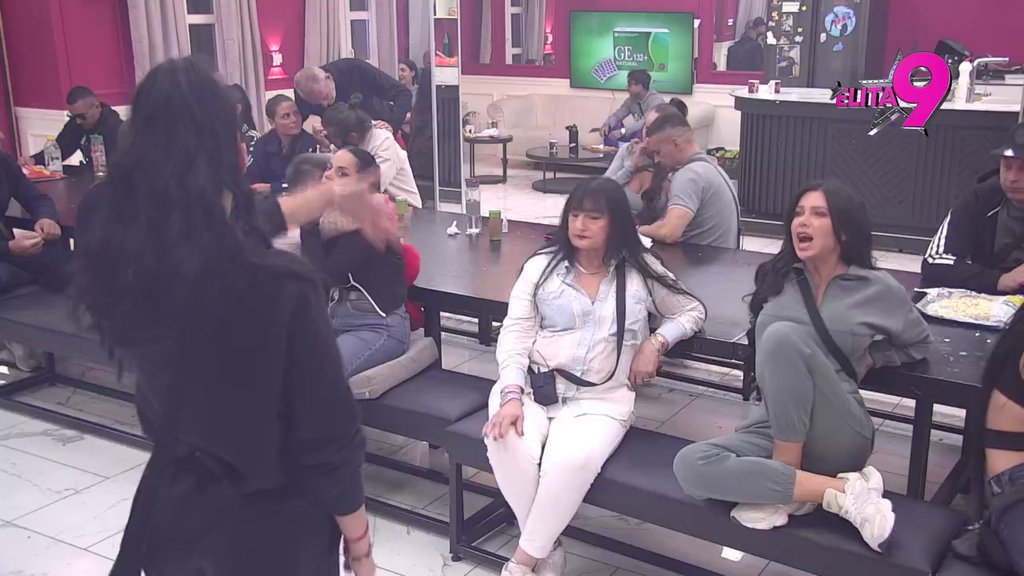 Ukanalila se se: Stanija sasula Maji istinu u lice, ubeđena da je sebe ponizila vezom sa Asminom (VIDEO)