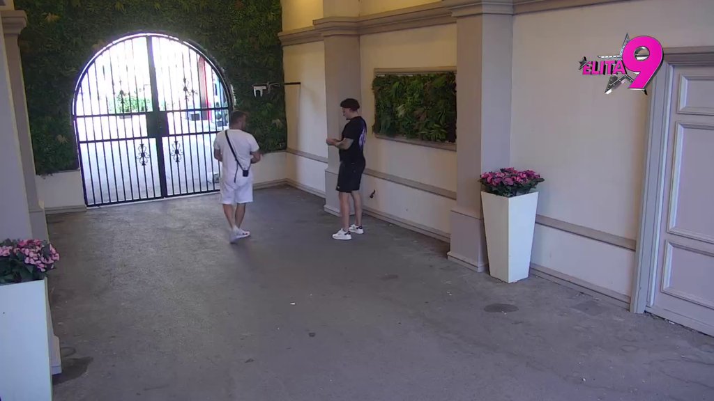 Pukao mu film: Alibaba više ne može da trpi Minu i Daču, ozbiljno su počeli da mu idu na živce! (VIDEO)