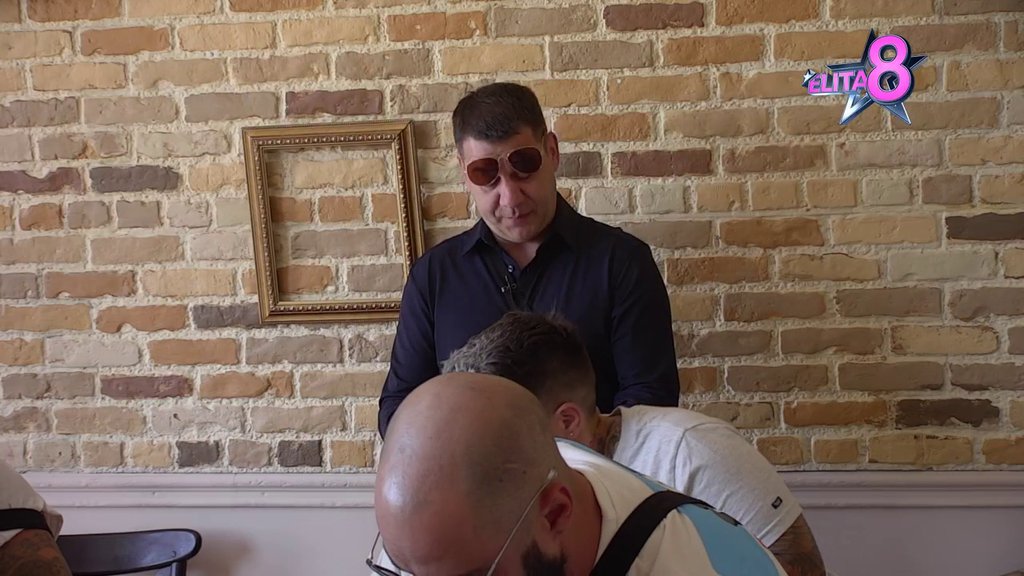 EMOTIVAN: Ivan pokazao i svoju nežniju stranu tokom čitanja čestitki od najdražih, Branka Knežević mu stavila do znanja koliki trag je ostavio na nju! (VIDEO)