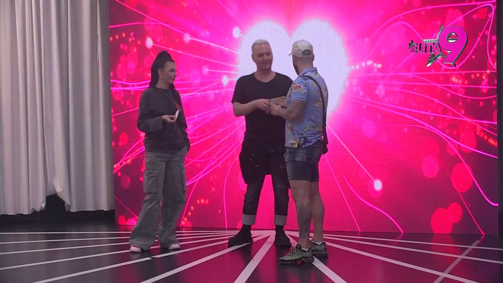 Da bar jednom ispadne muškarac, a ne papuča... Luka ponovo spomenuo Relju: Zašto i dalje tvrdiš da ništa nisi imala s njim?! (VIDEO)