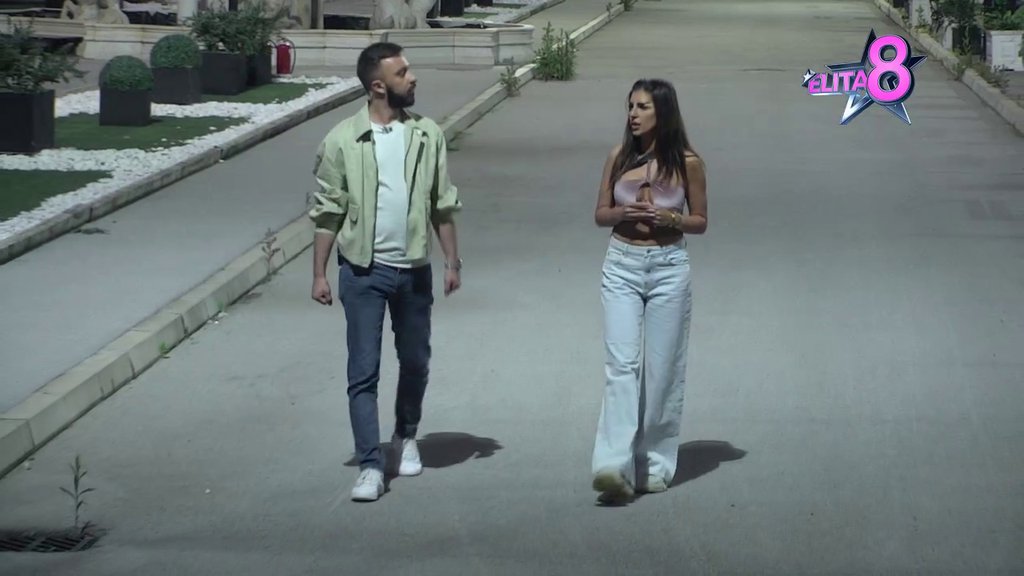 Kada bih se pomirila, ne bih volela sebe: Ena Čolić nikad iskrenije progovorila o problemima sa Pejom, otkrila šta misli o Zlati, pa odsvirala kraj! (VIDEO)
