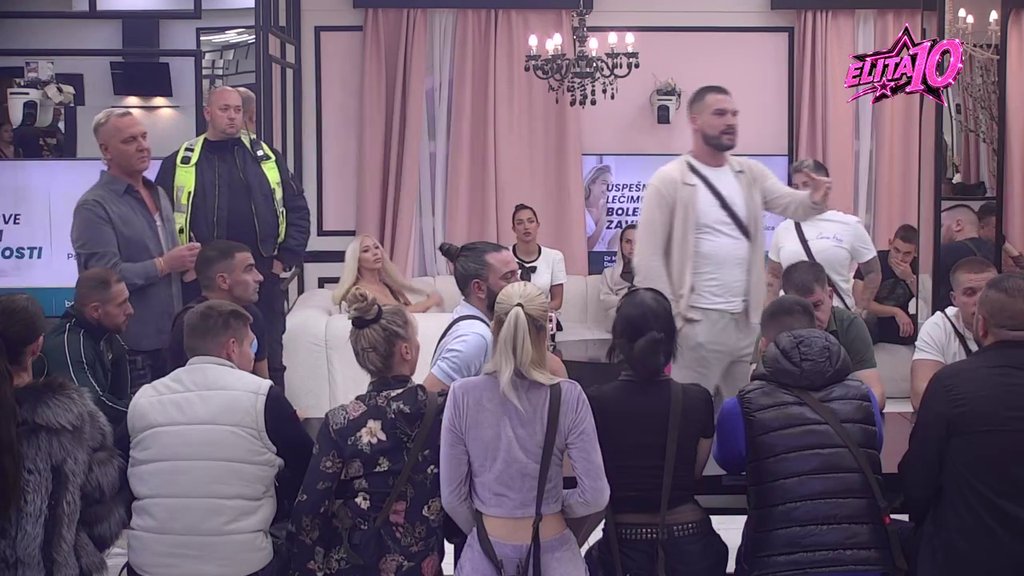 Tresla se gora, rodio se miš: Tenzije između Mateje i Osmakčića rastu, Matora nablatila Marka zbog spuštanja lopte s muškarcima (VIDEO)