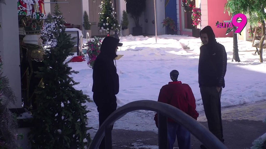 MOŽEMO DA VODIMO BIVŠE DEVOJKE! Asmin tražio poklon od Toše, hoće da iznenadi Aneli! (VIDEO)