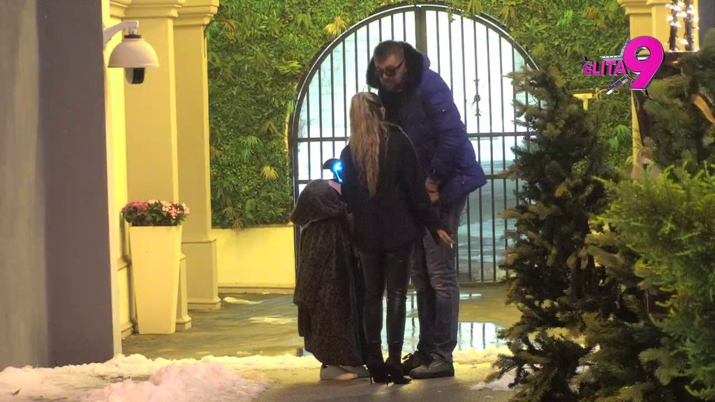 Kako te volim mamu ti je*em ćelavu: Janjuš uspeo da obrlati Tošu za novac, Aneli zbog ove situacije počela da kuka na sav glas (VIDEO)
