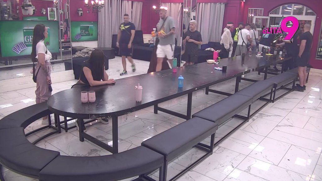 Stigla bogata nagrada u Elitu: Takmičari  nagrađeni zbog Igre istine, ovakav poklon nisu očekivali! (VIDEO)