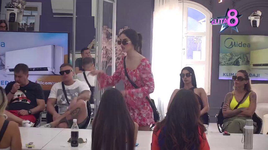 UHVAĆENA U LAŽI: Anđela izlanula detalje o odnosu sa Pavlom, pa Gastoza uvredila sa dve reči, on skočio kao oparen! (VIDEO)