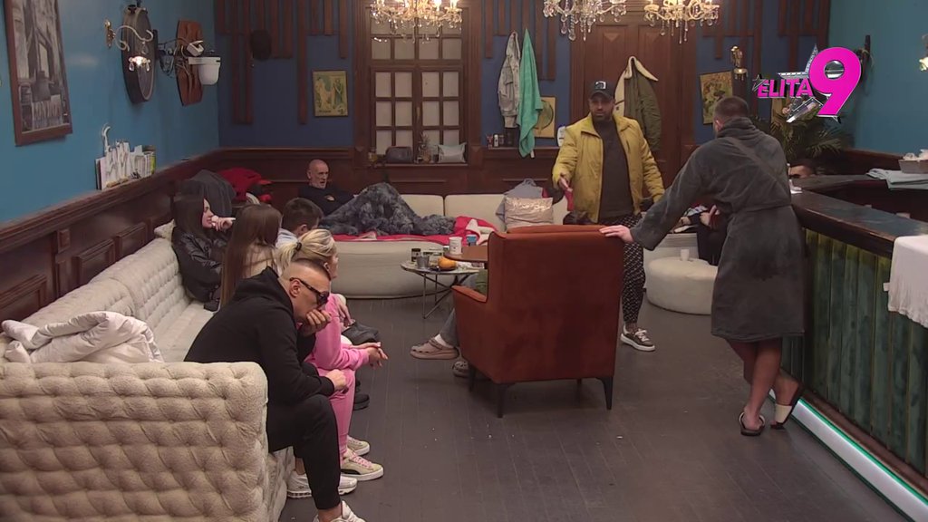 Besan kao ris: Milan opleo po Luki, ne može da sakrije koliko je razočaran u njega! (VIDEO)