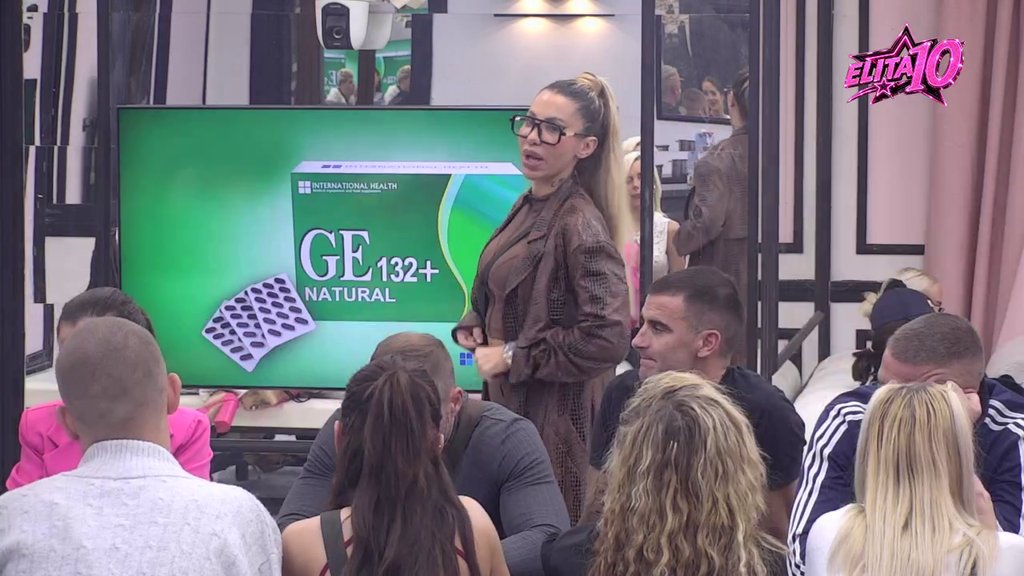 Bez dlake na jeziku! Aneli otkrila da li je zaista Snupi bio razlog za raskid sa Carem (VIDEO)