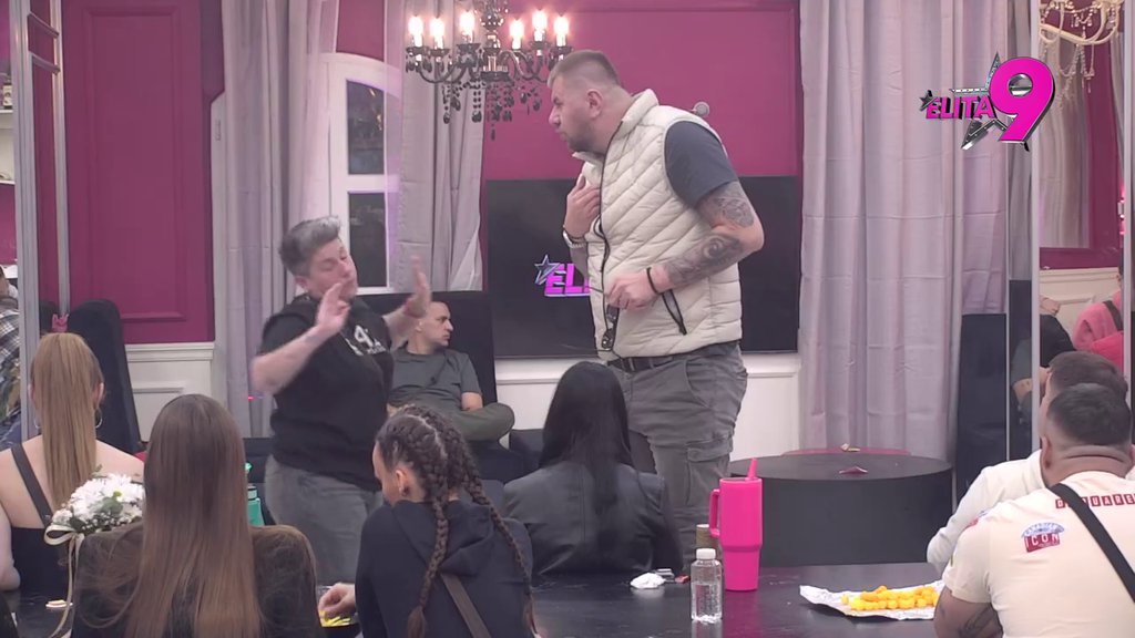 Ovaj svinjoglavi istripovao da je neko mu*o: Milena obrisala patos s Alibabom, on udario nikad niže: Ti i tvoj muž ste LAŽNI MAFIJAŠI (VIDEO)