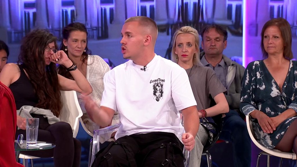KORISTILA JE TRUDNOĆU DA MANIPULIŠE: Dača otkrio da je Milica kontaktirala njegovog oca kako bi saznala sve o Sofiji! Jednu stvar Terzinoj bivšoj nikada neće opristiti! TREBA DA JE BUDE SRAMOTA... (VIDEO)