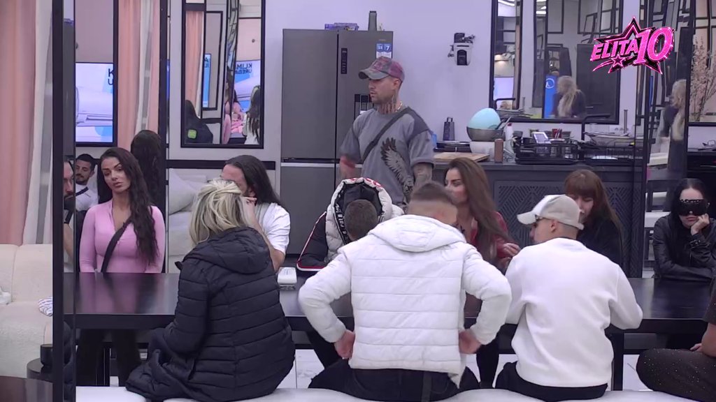 Sanja otkrila ko ju je očarao na nominacijama, pa Marko žestoko uzvrtio: Ne zanimaju me njihova mišljenja! (VIDEO)