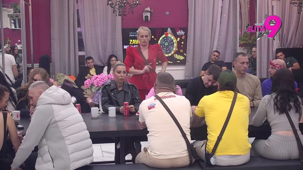 Iskreni do koske! Učesnici poskidali rukavice, sasuli Aneli i Asminu u lice sve što misle (VIDEO)