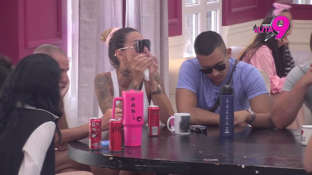 SUJETNA JE I LJUBOMORNA: Dača primetio da se Anita izjeda zbog Aneli i Filipa, njegovo priznanje o emocijama prema Ahmićevoj joj DRMA KAVEZ! (VIDEO)