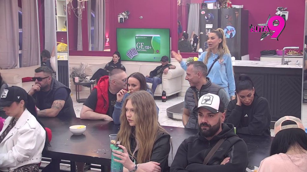 OPRAO JE BEBICU: Aneli otkrila da Asmin uživa da bude Majin potrčko, Marinkovićeva priznala kada će ući u vezu sa njim (VIDEO)