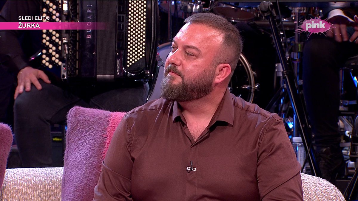 BRAT I JA SMO DELILI JEDAN JOGURT, BANANU SAM JEO KOD TETKE! Borko Radivojević otvorio dušu: Bilo je trenutaka da nisam imao ćerki za mleko...