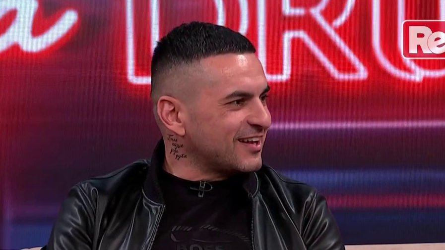 Počinjem da verujem u priču o čorbicama: Bebica osuo rafalnu paljbu po Aneli, pa tvrdio da ona Dalili ne može ni da priđe (VIDEO)