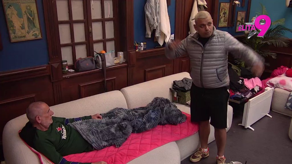 NA IVICI ŽIVACA! Bora potražio utehu, pa najavio sledeći potez: Skinuću joj patiku (VIDEO)