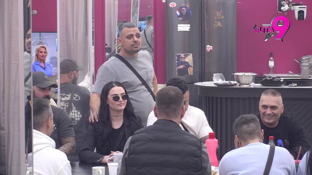 Ovo niko nije očekivao! Evo ko ide u hotel s Borom Santanom (VIDEO)