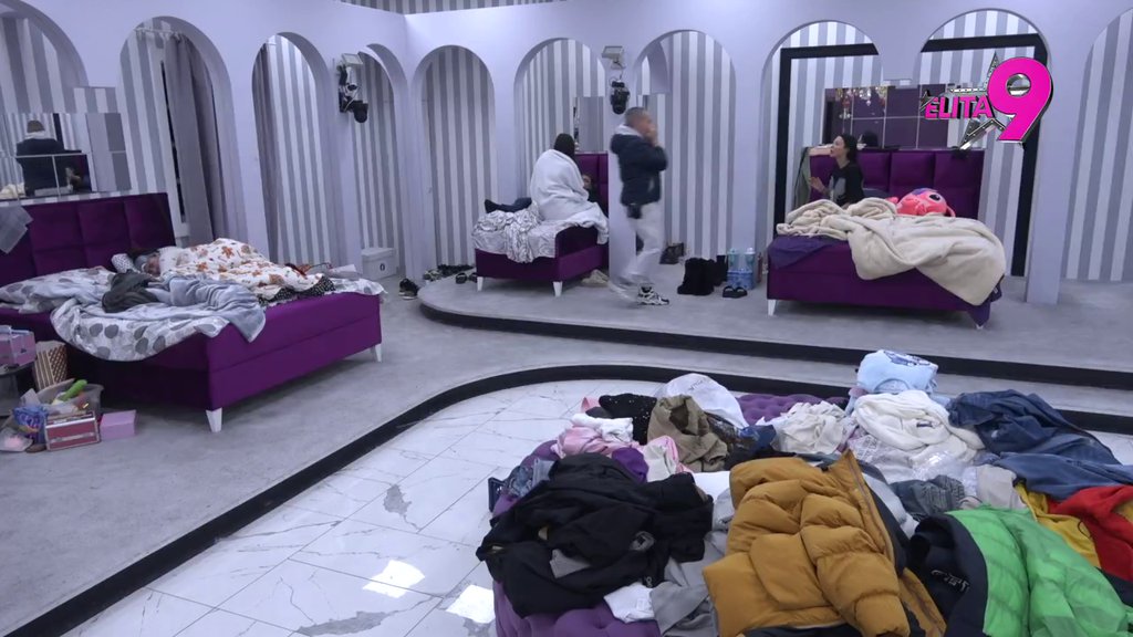 Relja Popović bio sa još učesnicom Elite!? Dačo do koske rakskrinkao pevača, Maja ostala zatečena: Bio je sa onom lopatom? (VIDEO)
