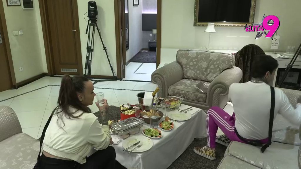 TRENUTAK KOJI SU SVI ČEKALI: Teodora i Filip doneli odluku da li će spavati u ISTOM KREVETU! (VIDEO)