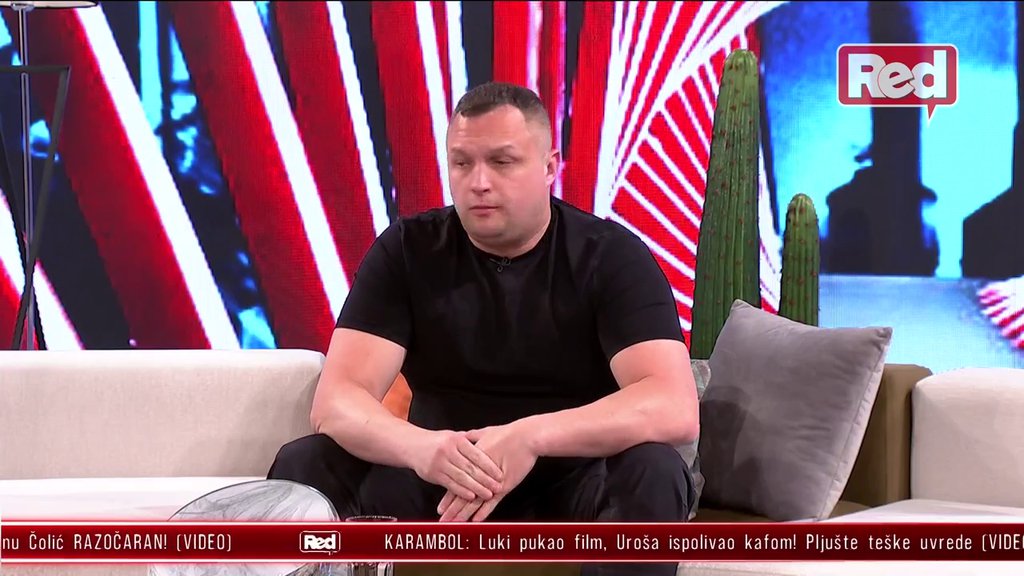 ŽIVELA JE KOD MENE, JA SAM JE FINANSIRAO, DAO JOJ DA VOZI AUTO OD 20.000 EVRA: Pavle Jovanović priznao sve o vezi sa Anđelom Đuričić, pa priložio DOKAZE da ona ne govori ISTINU o njihovom odnosu! ŠOK! (VIDEO)