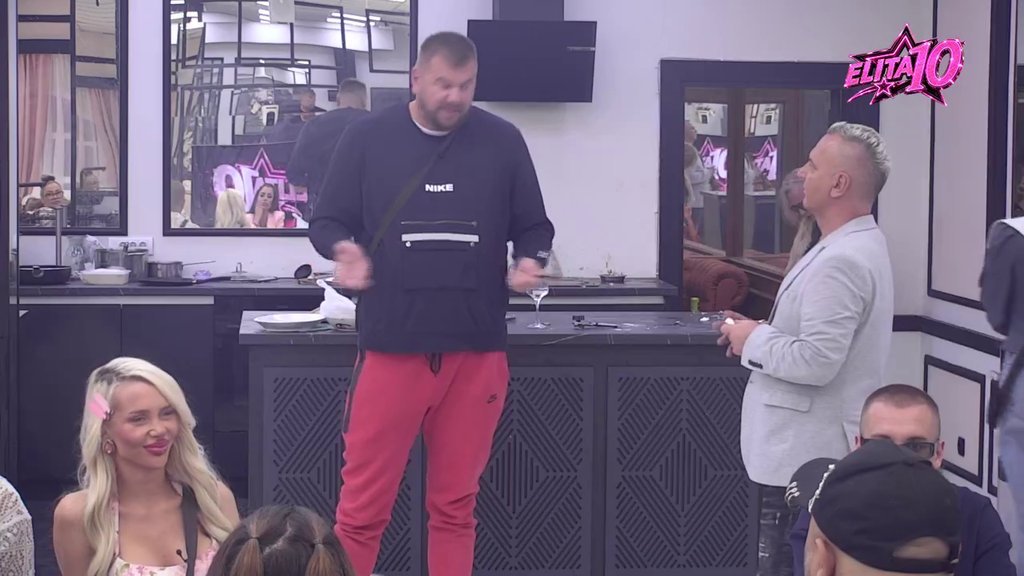 Janjuš izneo da više ne sumnja u Sandrina osećanja, pa ga Uroš spotakao pomenuvši Mateju i Baju (VIDEO)