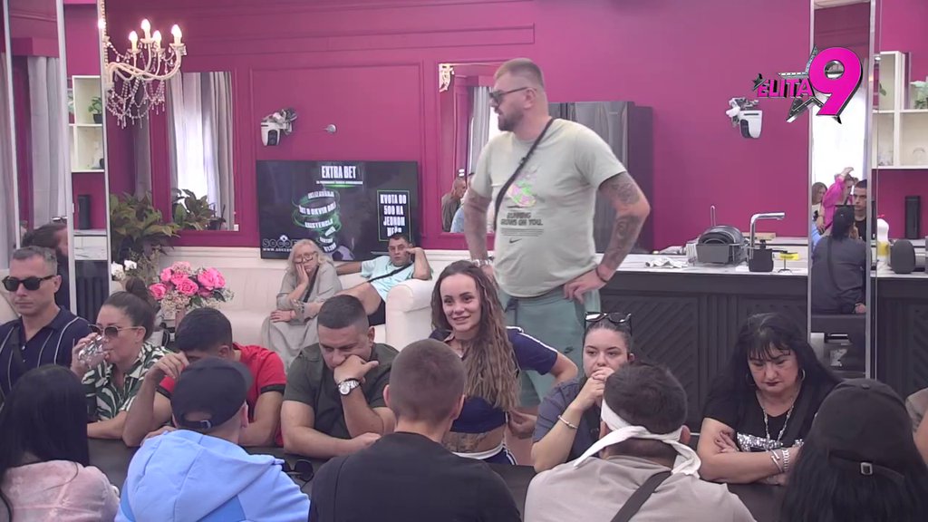 Razumem ga i mene sve podseća na nju: Janjuš u dva poteza žestoko ponizio Luku, ponovo udario na njegovu vezu s Aneli! (VIDEO)