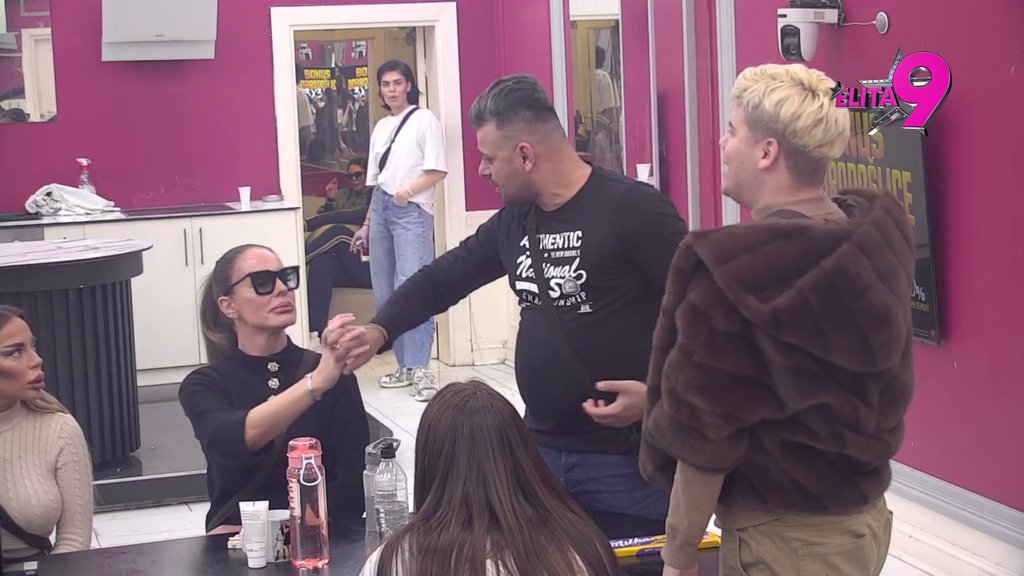 Strpaću te u ludnicu, korak po korak: Bora Santana spreman da se igra s Urošem do kraja, takmičari poskakali da raščivijaju aferu! (VIDEO)