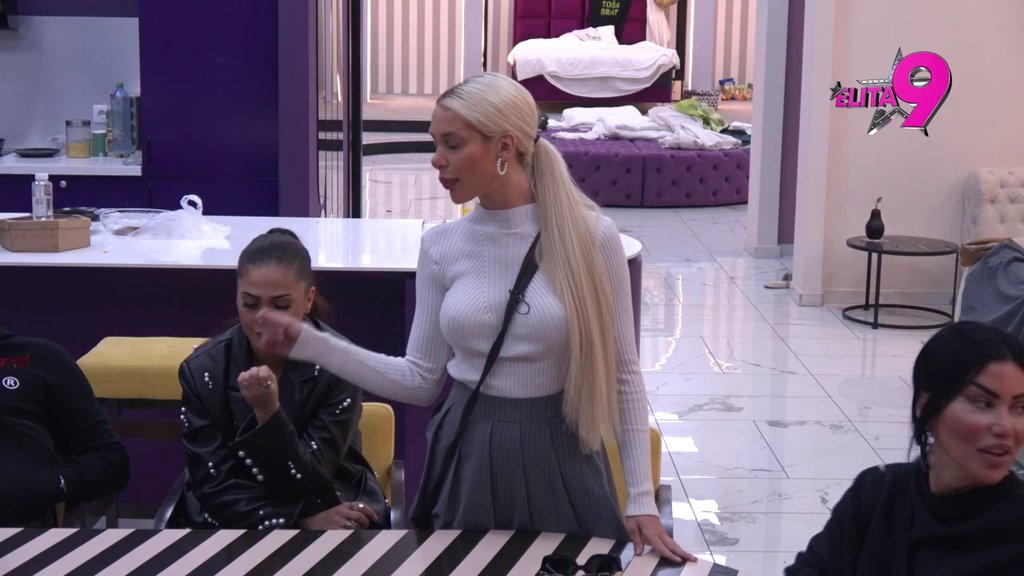 NEZREO SI, PLITAK, MNOGO SI POLETEO! Vanja Prodanović zapušila usta Asminu, neće više da mu ćuti! (VIDEO)