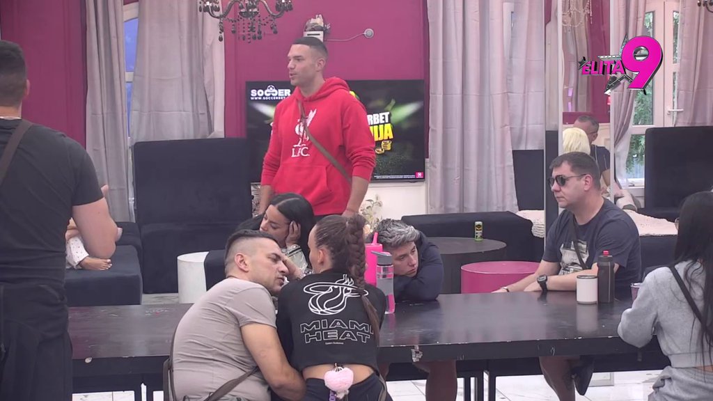 Bilo joj je lepo, nije se pomerala! Anđelo otkrio da je sve pucalo od strasti između njega i Boginje! (VIDEO)