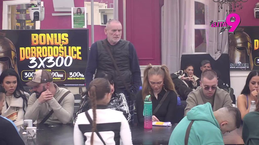 Dočekao svojih pet minuta: Luka opleo po Aneli i Asminu, uveren da će jedno drugom preći preko svega! (VIDEO)