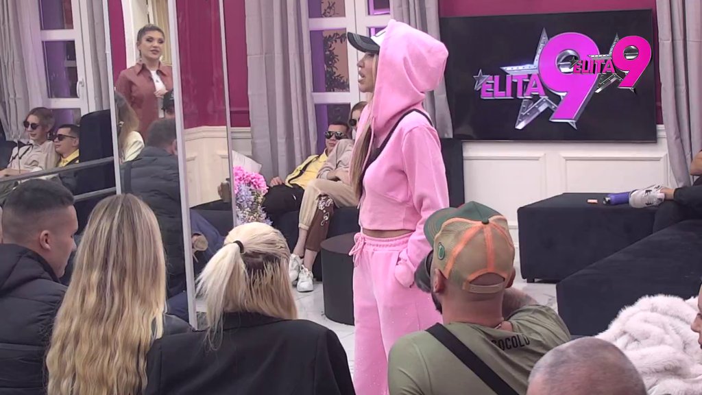 Pomirenje nikad bliže: Asmin i Aneli progovorili o svom odnosu, ona ponovo dokazala da joj je Stanija rak rana! (VIDEO)