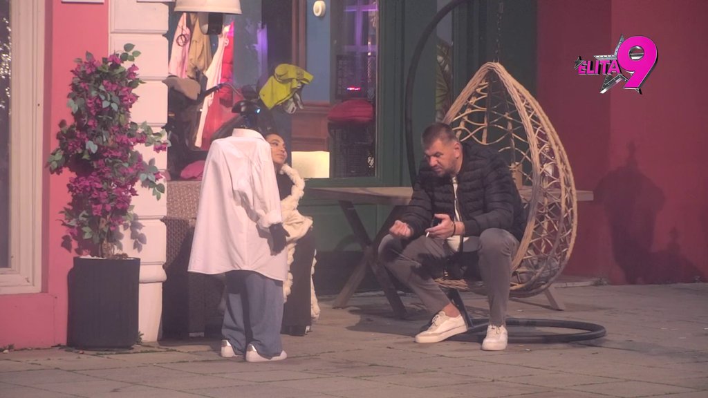 Ja jedino u tebi tražim nešto poznato: Janjuš i Toša udruženim snagama teše nervoznu Aneli, ona nikad tenzičnija! (VIDEO)