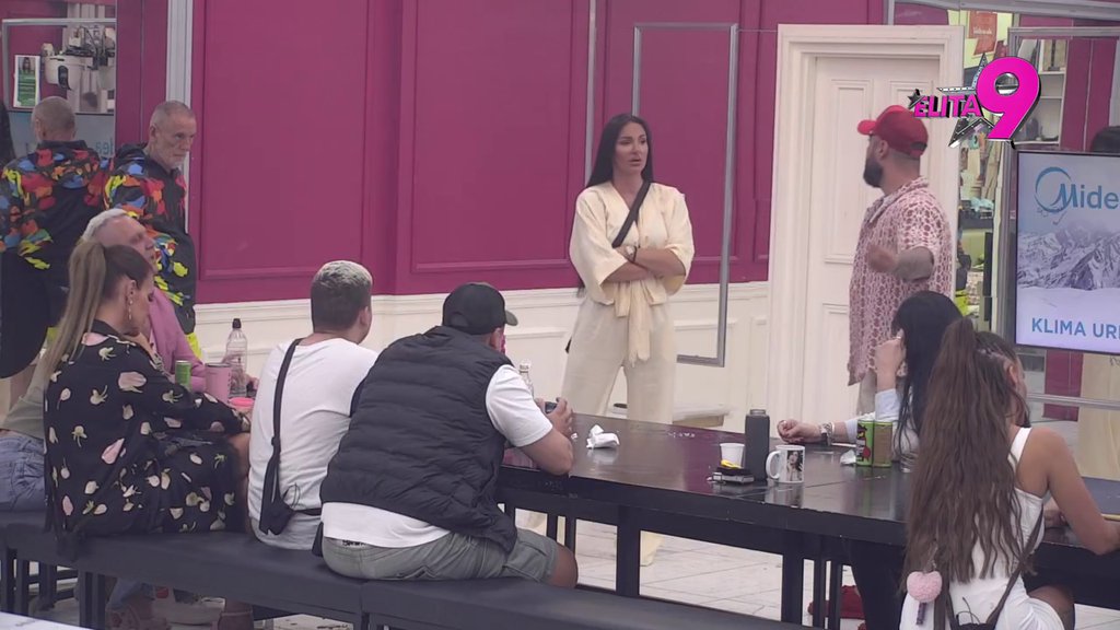 TOTALNI PAD DUŠICE ĐOKIĆ:  Voditelj je saterao u ćošak pa priznala da je radila u Tetovu, iznela nove detalje! (VIDEO)
