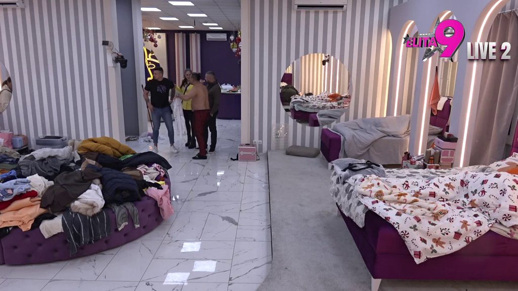 Hit scena u Eliti: Bora se izgubio u vremenu i prostoru, uporno ubeđuje Terzu da je danas Barbari rođendan! Cimeri plaču od smeha (VIDEO)