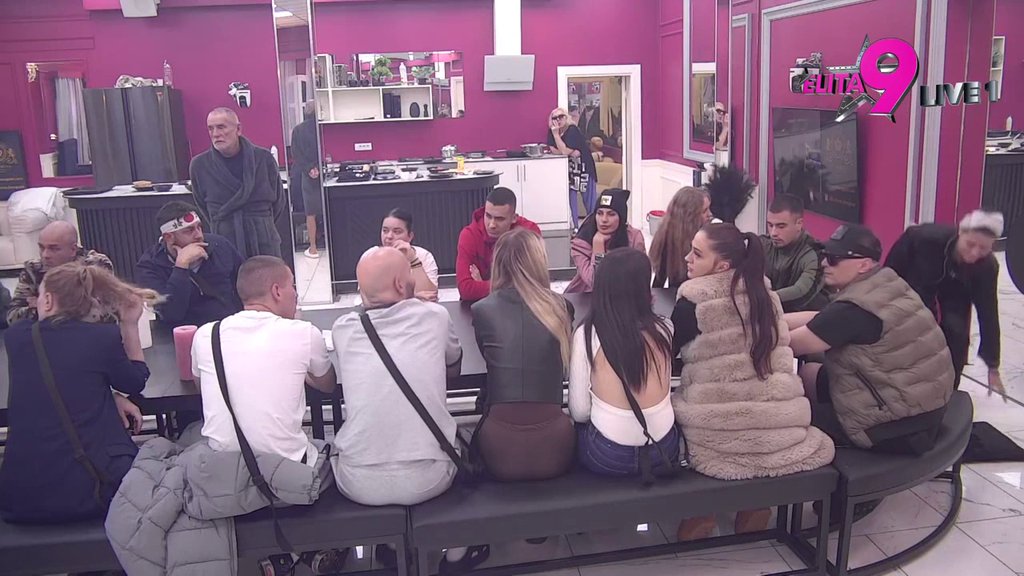 Više ne može da je trpi: Boginja digla šivac Filipu, on je brutalnim rečima postavio na mesto! (VIDEO)