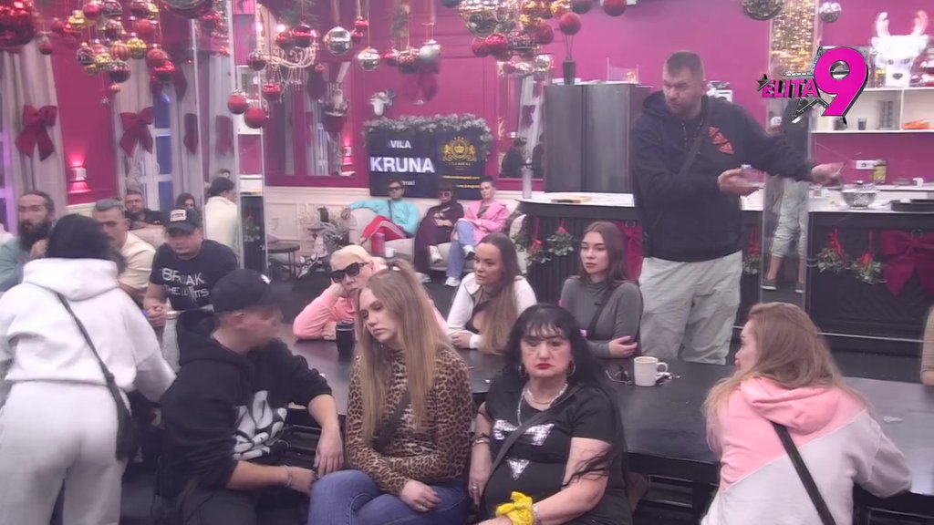 Za mene ona nije gospođa, već ULIČARKA: Luka ponovo brutalno ponizio Aneli, ne krije da priželjkuje pomirenje sa Bajom, ali ga i potkačio: Katastrofa, za mene je to dno dna (VIDEO)