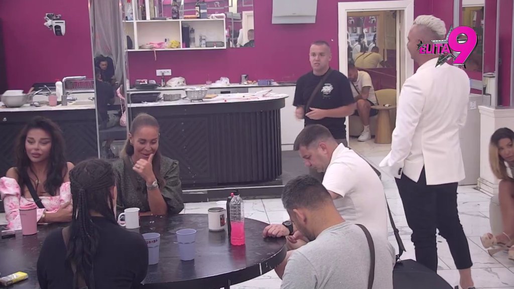 Ne štedi reči! Dača demolirao Asmina, pa urnisao Luku: Nauči da devojke zbog tebe NE IDU MODRE (VIDEO)