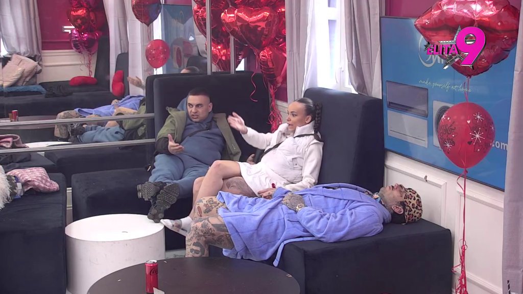 LETI PERJE! Bebica se ne smiruje, nastavlja da prebacuje Teodori zbog Đukića! (VIDEO)