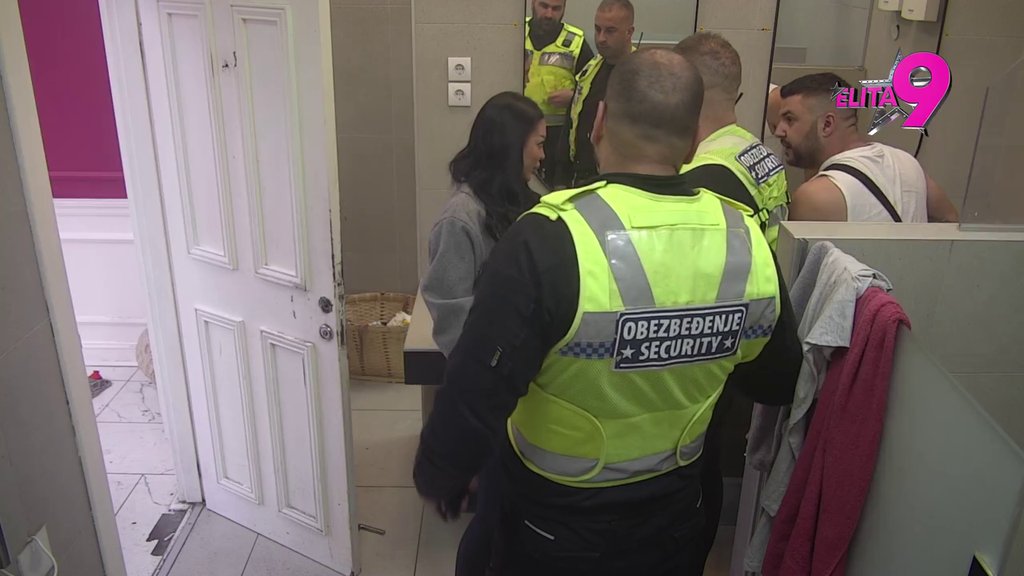 PALO SUOČAVANJE! Maja uletela u kupatilo kod Asmina, obezbeđenje odmah stiglo kod njih! (VIDEO)