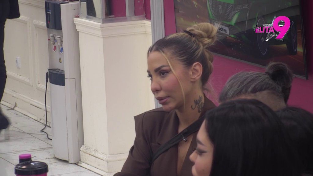 Iskrena do koske! Anita ne krije koliko je lukava, priznala da uvek dobije ono što poželi (VIDEO)