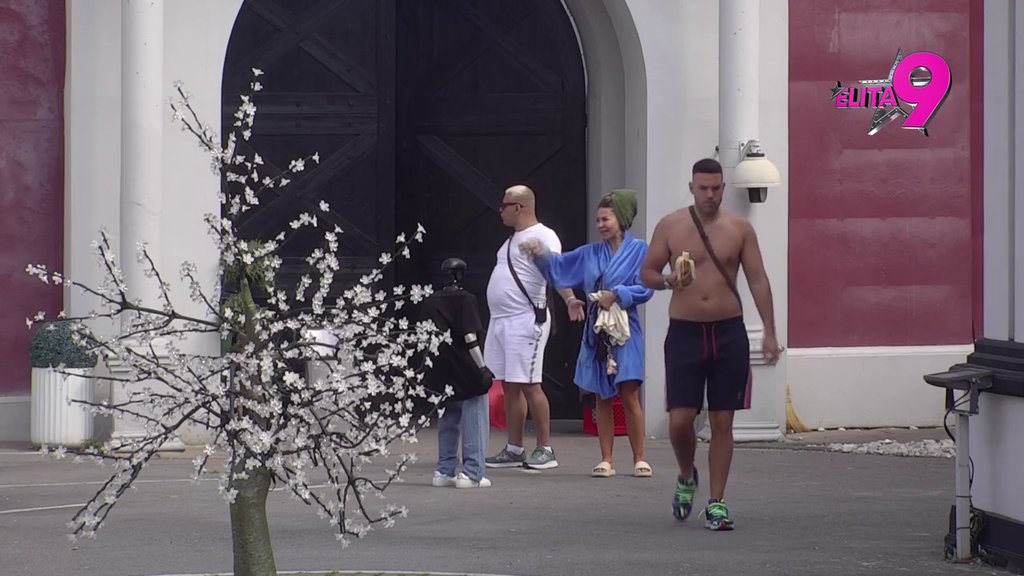 NISTE ZNALI ŠTA RADITE: Toša u svom stilu razgovarao sa Lukom i Anitom o trudnoći, oni blistaju jer će postati roditelji (VIDEO)