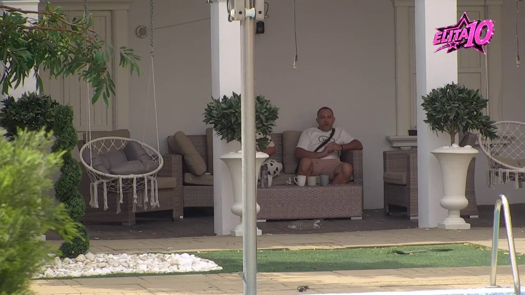 Ne gledam izgled, to je očigledno: Milan indirektno isponižavao Radu, pa pokušao da se opere od toga: Miljana, zauzet sam, ti ćeš naći sebi... (VIDEO)