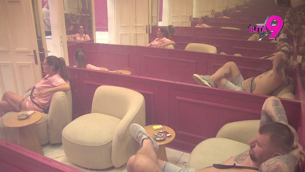 Da sam hteo, mogao sam ovde da budem sa tobom: Kačavenda i Janjuš nastavili sa sukobom, on ne želi komunikaciju s njom (VIDEO)