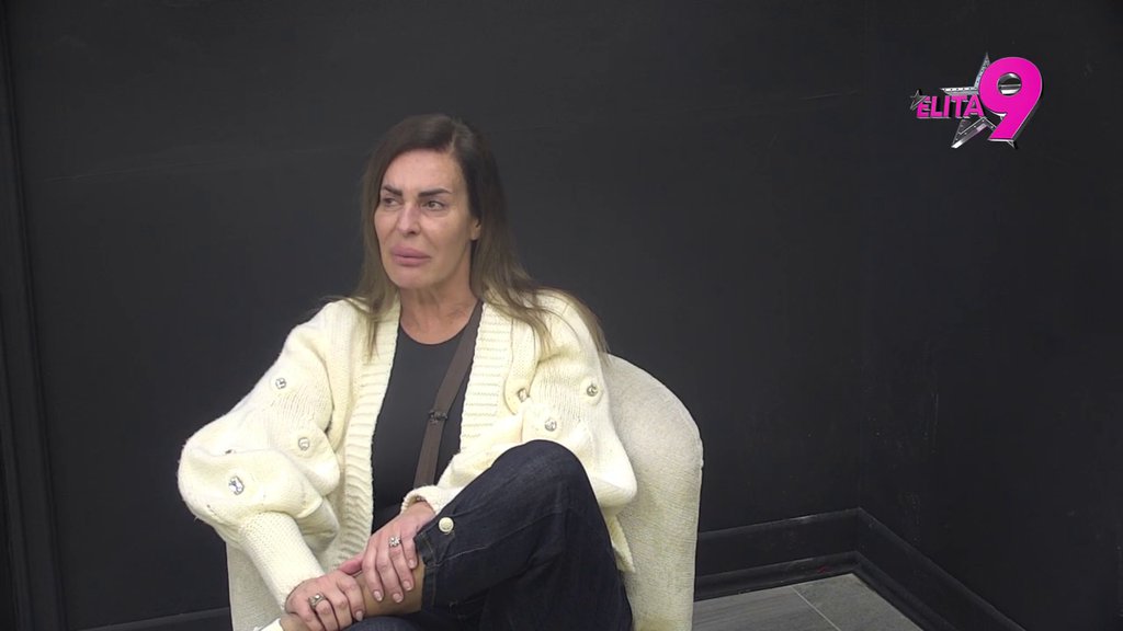 SLOMILA SE NA KOMADE: Kačavenda ponovo utonula u očaj zbog Janjuša, otkrila zbog čega je najviše UVREĐENA I POVREĐENA!  (VIDEO)