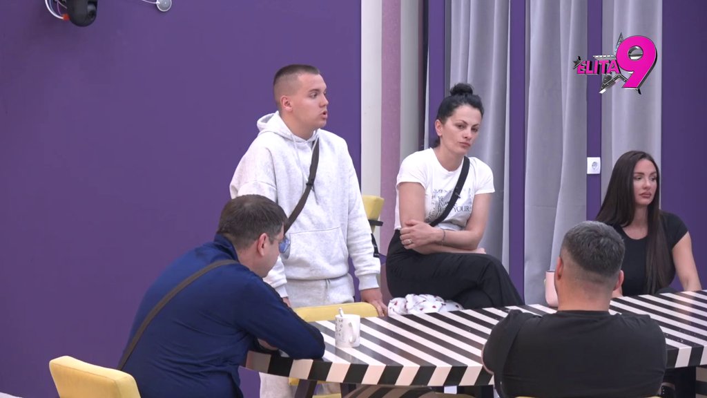 Kod Anite ga privlači samo telo, opsednut je sa Aneli! Dača raskrinkao Luku, a onda je Asmin SPUSTIO DO DNA Sofiju! Razotkrio njenu prevaru!