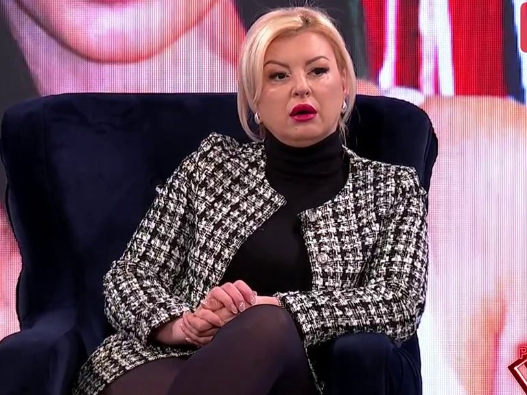 DRZNUO SE DA TE TUČE, LOMI, MALTRETIRA: Koleginica pružila podršku Ani Nikolić nakon što je pevačica pokazala povrede po licu i telu (FOTO)